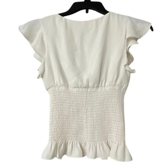 AMANDA UPRICHARD Ember Smocked Flutter Sleeve Sweetheart Neckline Top
Size Small - Picture 4 of 11